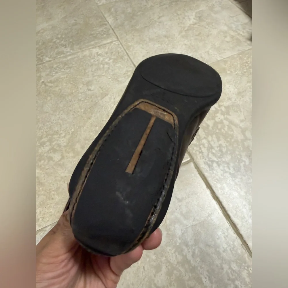 Gucci Men's Brown Leather Loafers size 9.5‎